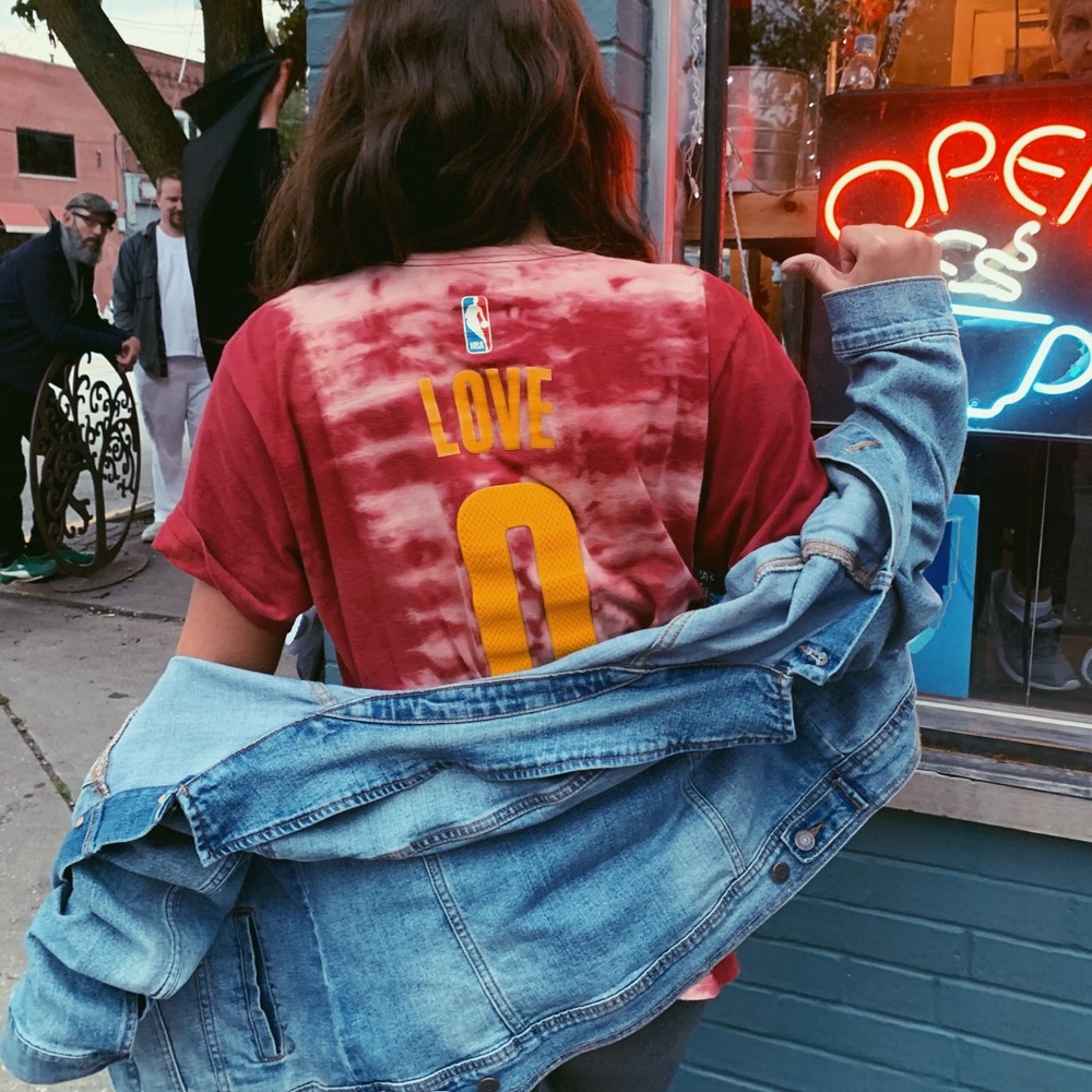 Kevin Love Cleveland Cavaliers Bleach Dye T-Shirt